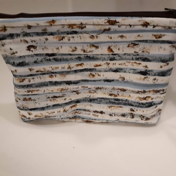 New Clutch Hanging travel make-up bag White Brown Blue Wood Tree Aspen Wristlet - Picture 4 of 6